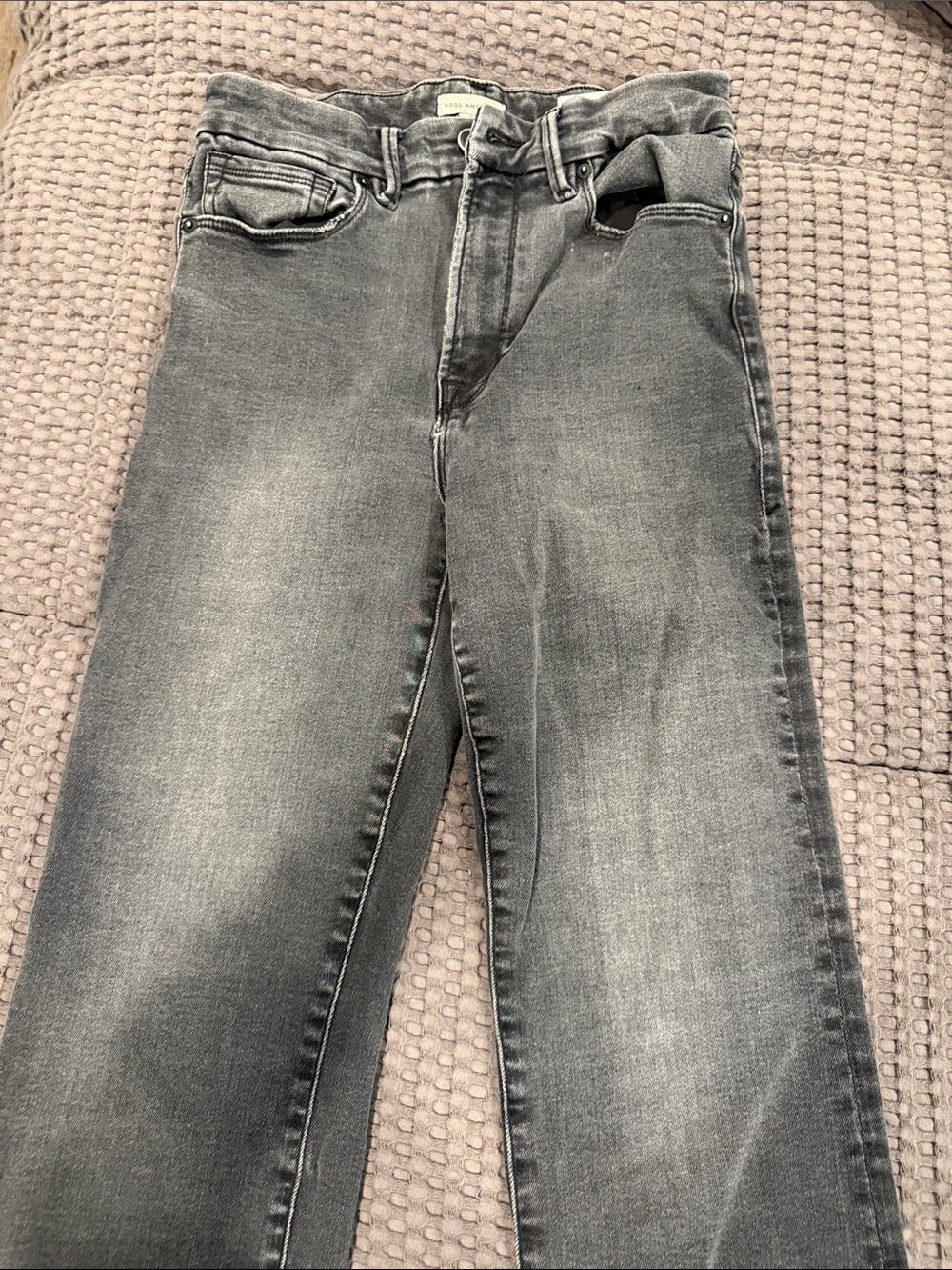 Good American Always fits gray jeans